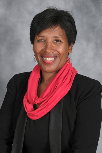 Me. Nathalie Bezuidenhout